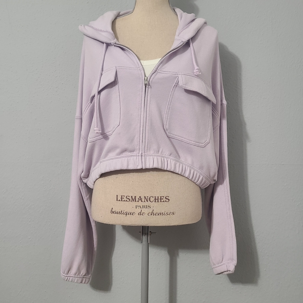 Hollister Juniors Zip Up Hoodie Sweatshirt Lilac‎ Cropped Size Medium
